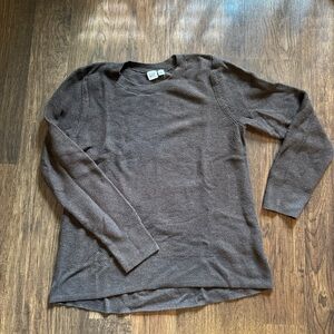 GAP Women’s Crewneck Sweater in Dark Charcoal